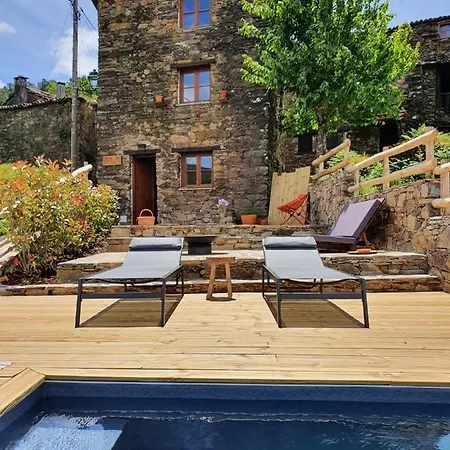 Casa Do Ti Tote Holiday home Talasnal